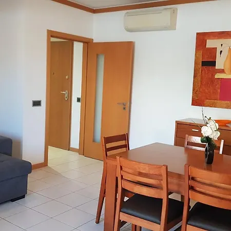 Sol Apartment Lejlighed